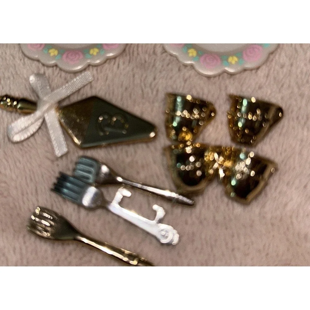 Vintage 1990s Barbie Mattel Wedding Plates Cups Serving‎ Spatula And Forks